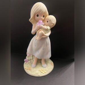Vintage Precious Moments Figurine "A Mother's Love Grows By Giving"